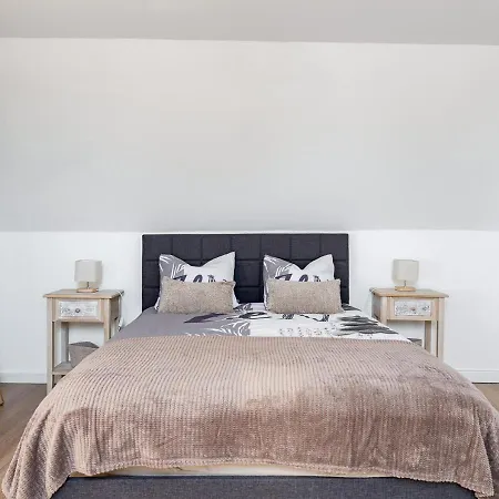 Le Duplex Des Vignes, Ideal Pro, Confortable Et Paisible Dans Le Sundgau En Sud Alsace, Aeroport Bale-mulhouse A 25 Mn En Voiture, Arrivee Autonome, Wi Fi Debit, 2 Places De Parking Gratuit Apartment